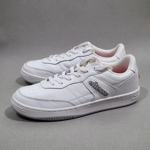 Ellesse genuine leather white tennis shoes / 9 US - 42 EU. Retro Italian design!